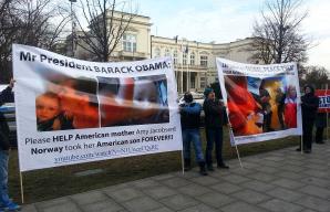 [VIDEO] Rutkowski apeluje w Dniu Ojca do Prezydenta Andrzeja Dudy, by negocjował z norweskim szefem NATO i prezydentem USA Barackiem Obamą uwolnienie dzieci z upiornej, norweskiej niewoli Barnevernet!