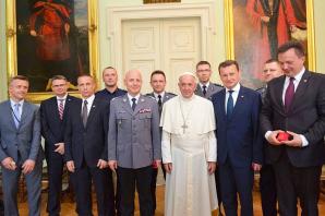 Ojciec Święty Franciszek podziękował strażakom, policjantom, pogranicznikom i BOR za bezpieczeństwo podczas Światowych Dni Młodzieży