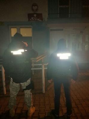 Kolejny pedofil schwytany przez ludzi Rutkowskiego. 42-latek umówił się z 14-latką na placu Solnym we Wrocławiu