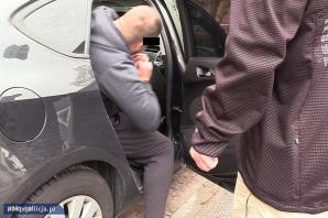 [VIDEO] Wyłudzali VAT na obrocie odbarwianym olejem opałowym – zostali zatrzymani przez CBŚP