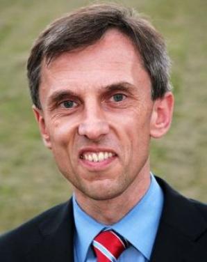 [VIDEO] Czy polskie dziecko to plecak? Tak sugeruje niemiecki sędzia, który wyrzucił dziś z użyciem policji redaktora Patriot24.net z niemieckiego sądu! Czy chce pozostawić polskiego chłopca w Niemczech u prostytutki, której polski Sąd odebrał prawa?