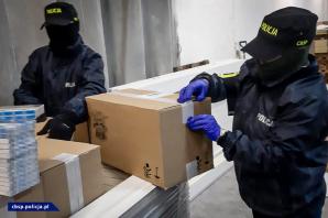 [VIDEO] Szlak przemytu papierosów do Wielkiej Brytanii zlikwidowany przez CBŚP i KAS