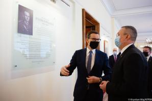 [VIDEO] Premier: Europa potrzebuje silnych gospodarek – niezależnych energetycznie od Rosji. Omówili także budowę drogi, która sięga od Litwy do Rumunii, Bułgarii i Grecji