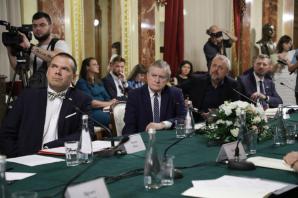 Wicepremier prof. Piotr Gliński wziął udział w spotkaniu ministrów kultury we Lwowie. W wydarzeniu wzięli udział ministrowie kultury: Polski, Czech, Estonii, Litwy, Łotwy, Mołdawii, Rumunii, Słowacji, Ukrainy i Węgier