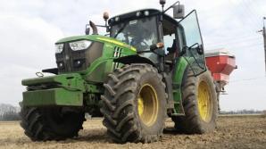 [VIDEO] Ciągnik JOHN DEERE i siewnik RAUCH skradzione w Błoniu koło Warszawy. Poszukuje go Biuro Rutkowski