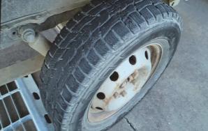 [VIDEO] Kto popełnił przestępstwa? Diagnosta czy może kierowca zardzewiałego busa przy bierności policji i inspektorów ITD?