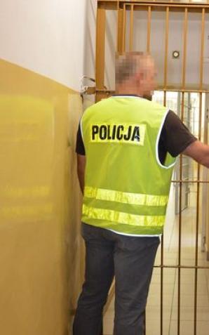 Zatrzymani oszuści działający metodą na policjanta CBŚ