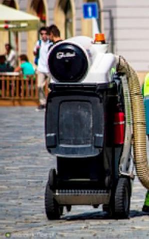 Bezrobocie w Polsce spadło poniżej 9 procent. Pracownicy sezonowi pilnie poszukiwani, również ci z Ukrainy!