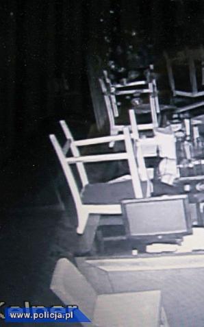 Schowali się w lokalu, a po jego zamknięciu ukradli pieniądze. O losie nastolatków zdecyduje sąd