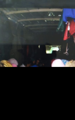 Przewozili ponad 20 osób w skrzyniach ładunkowych samochodów dostawczych – wpadli podczas kontroli drogowej