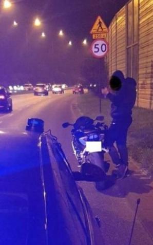 Zmrok, mgła i 167 km/h motocyklem