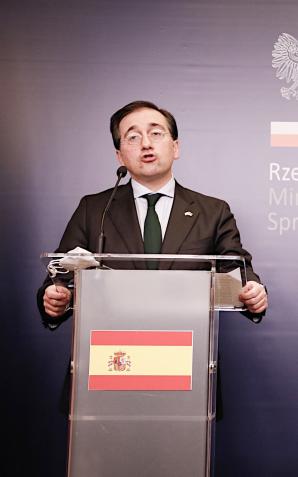 Spotkanie ministra Zbigniewa Raua z ministrem spraw zagranicznych Hiszpanii José Manuelem Albaresem Bueno. Głównym tematem rozmów ministrów była agresja Rosji na Ukrainę