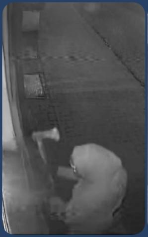 [VIDEO] Złodziej z monitoringu zatrzymany! Brawa dla policjantów ze Świecia!