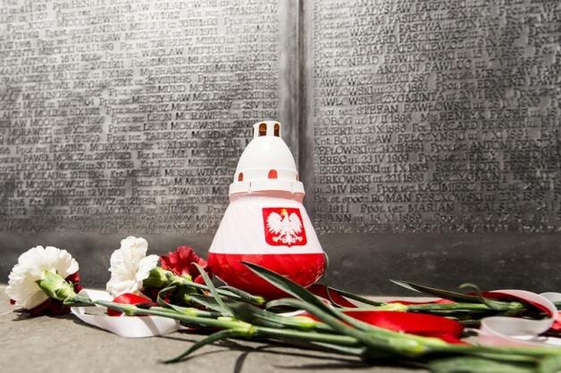 Obchody Dnia Pamięci Ofiar Zbrodni Katyńskiej z udziałem premier Szydło