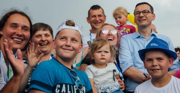 Premier z rodzinami wielodzietnymi w Szczecinie: Nie ma silnej Polski bez polskich rodzin