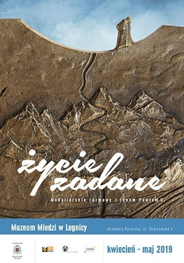 Legnica: rozmowy z Janem Pawłem II w legnickim Muzeum Miedzi. Obejrzyj ciekawą wystawę