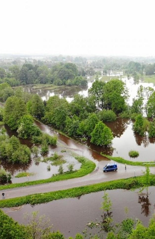 [VIDEO] Powódź na Podkarpaciu - policjanci monitorują sytuację