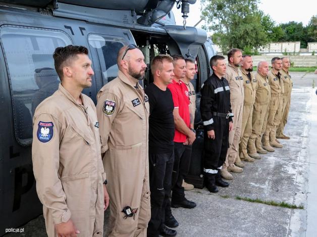 [VIDEO] Misja Turcja 2021 zakończona. W zmaganiach z pożarem tureckich strażaków wspierały także ekipy z Chorwacji, Hiszpanii, Ukrainy, Rosji, Azerbejdżanu i Iranu 