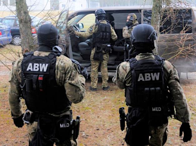 Prali pieniądze z Rosji. Zatrzymano szefa grupy Filipa Sz., który ukrywał się w Niemczech, a następnie na terytorium Rosji. Został zatrzymany przez Ukraińską SG na lotnisku w Kijowie podczas próby przedostania się do ZEA 