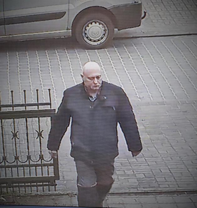 POLICJANCI PROSZĄ O POMOC W ODNALEZIENIU ZAGINIONEGO KRZYSZTOFA HANDSZUH